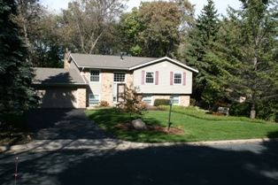 Burnsville Home, MN Real Estate Listing